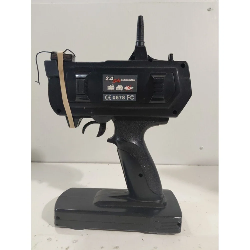 Redcat Racing Radio Control (R/C) Ground Pounder 4x4x4 Monster Truck Roller